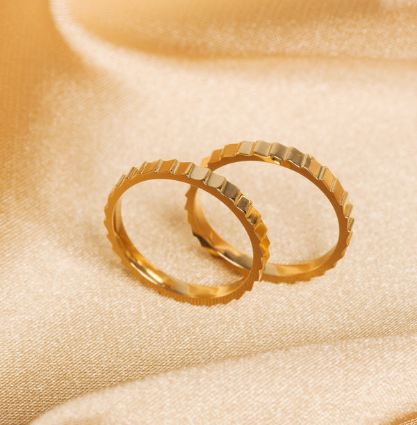 Mini Infinity Ring