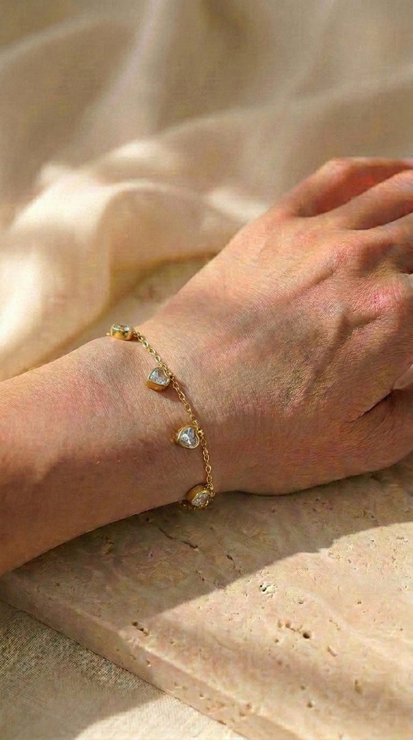 Delicate Heart Charm Bracelet